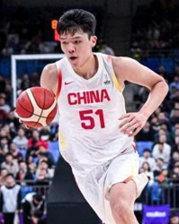 乐鱼app-杨瀚森回归！两中锋位置不保，吴前队友看周琦脸色，广州新星不亏|国家队|世预赛|郭士强|NBA|余嘉豪_新浪体育_新浪新闻