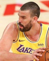 乐鱼体育-球场失意何不换个环境？若被买断小加将获多队追逐